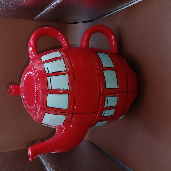 routemaster england Other - Routemaster Bus Ceramic For One Red Novelty Shaped London Teapot One And Cup Set